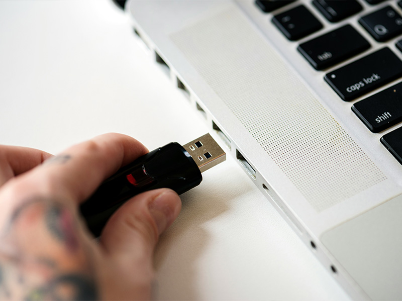 Backup: Daten auf USB-Stick sichern